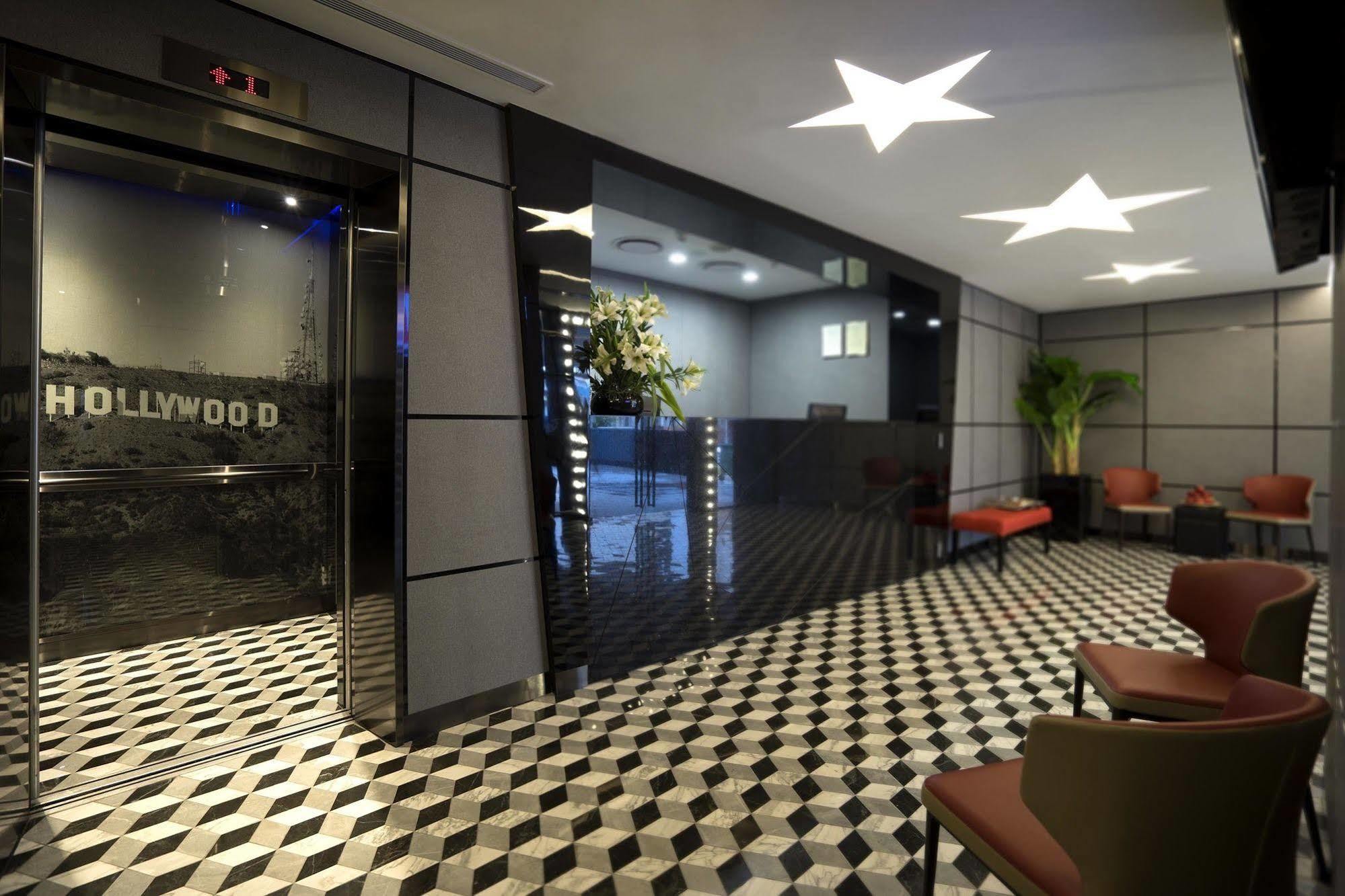 Hotel 81 Premier Hollywood سنغافورة المظهر الخارجي الصورة